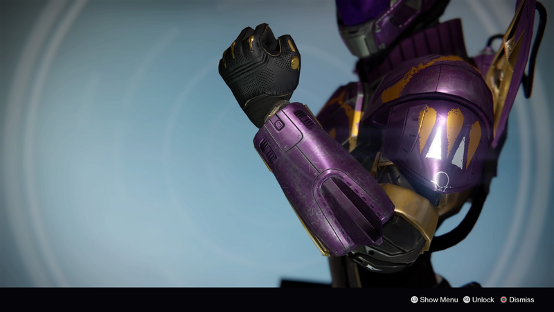 File:Queen's Guard Gauntlets.png